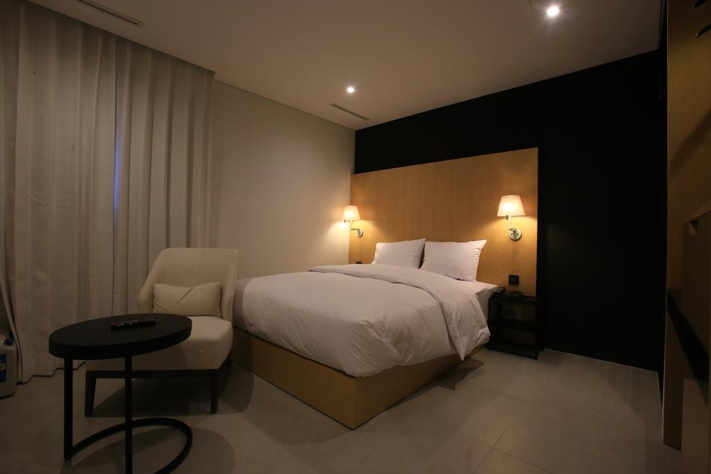 Hotel The Artist Yeoksam Сеул Екстериор снимка